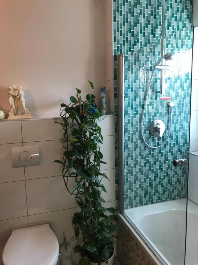 Campbell'S Ridge - Familienzimmer Im Kurviertel Von Bad Orb Bagian luar foto